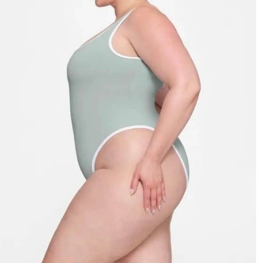 NWT SKIMS  Zip Up Swim Scoop Neck One Piece - Pacific Plus Size‎ 3X New XXXL - Picture 3 of 15